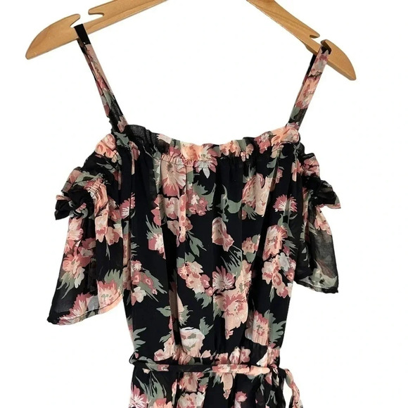 Lily Rose L black white pink floral shorts romper with sheer long train - Picture 3 of 8